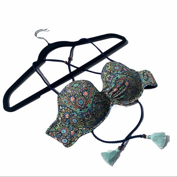 Victoria's Secret Bikini Swim Top w/ tassels 32C - Picture 3 of 5